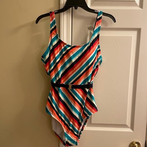 Jantzen Other - - Janzten woman’s one piece bathing suit  size 14 and 10